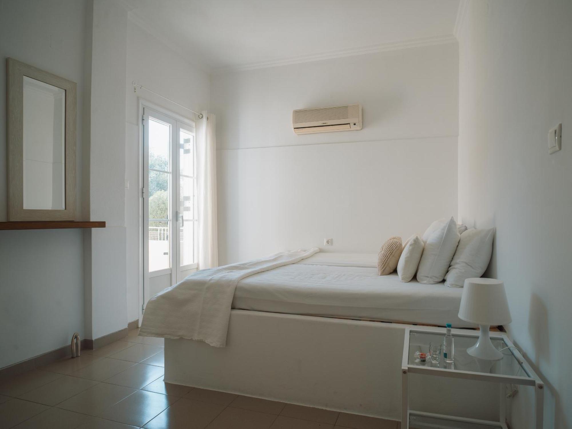 Hotel Giosifaki à Vári Extérieur photo